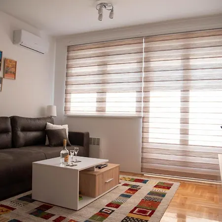 Stan Na Dan Mb Istocno Sarajevo Apartment