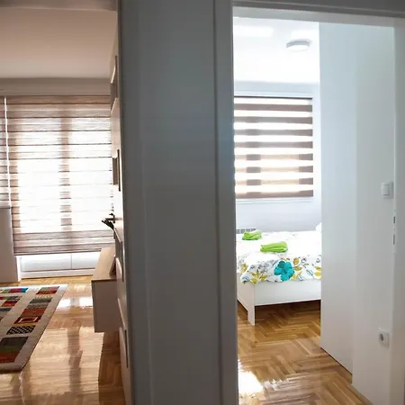 Stan Na Dan Mb Istocno Sarajevo Apartment *