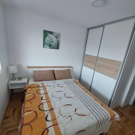 Stan Na Dan Mb Istocno Sarajevo شقة *