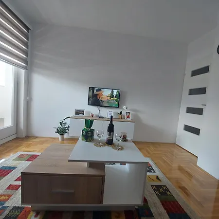 Stan Na Dan Mb Istocno Sarajevo Apartment *